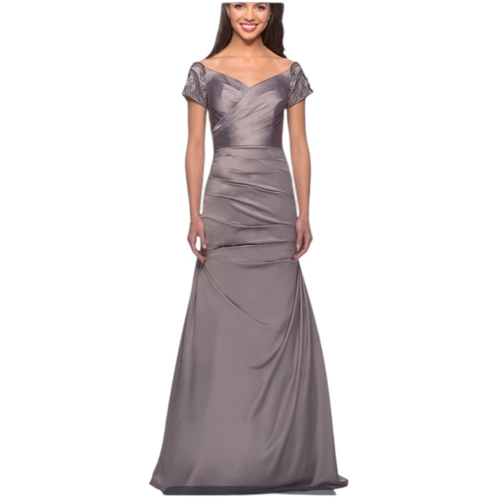 NWT La Femme Pleated Satin Evening Gown Wedding Formal Special Occasion